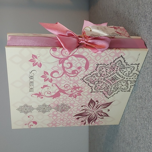 Pink Off White Grey Floral Patterned 4x6 Photo Album Book Binder NWT - Picture 3 of 6